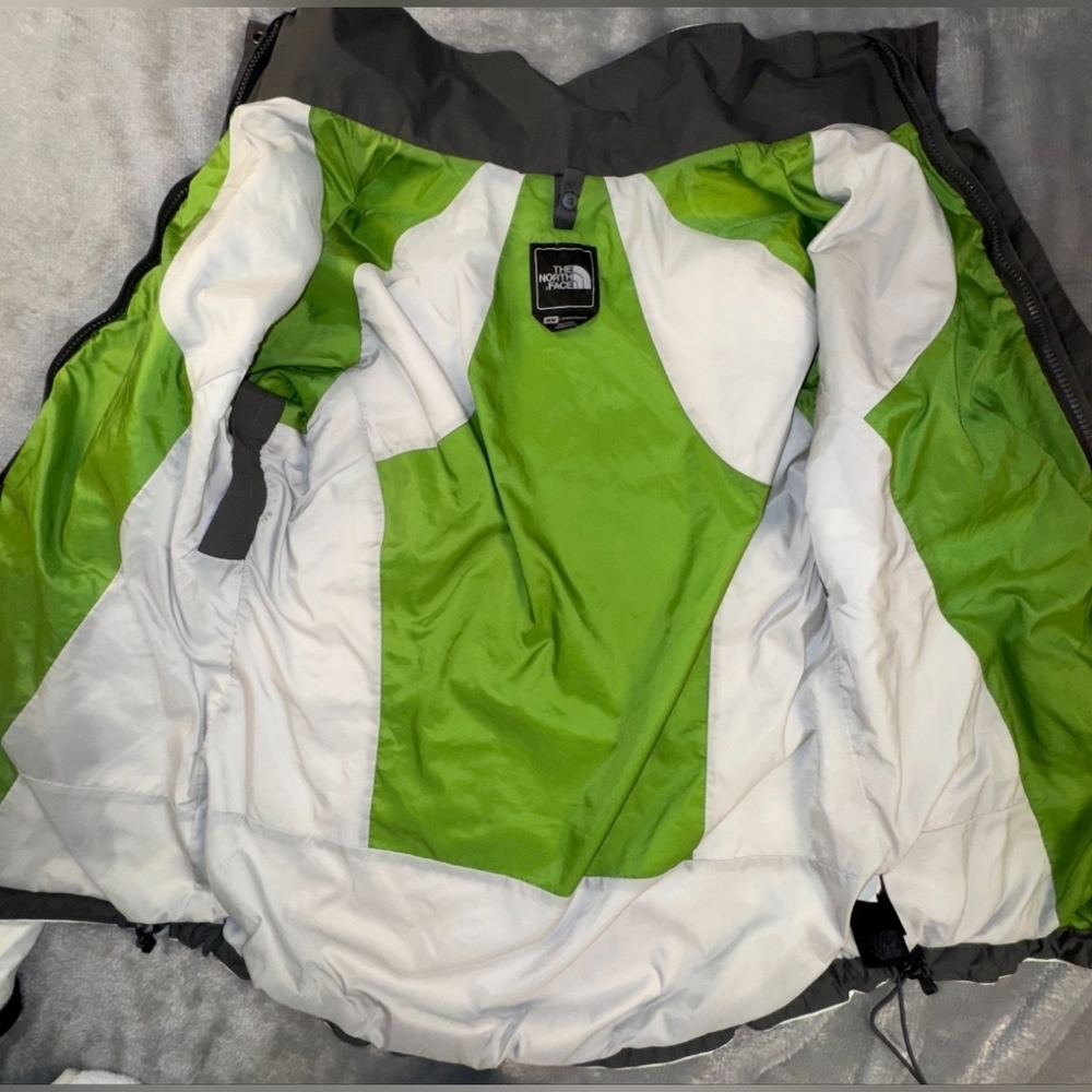 The North Face Tri-Climate Katie Hyvent Hooded Jacket Size M MSRP $260 - Picture 9 of 10